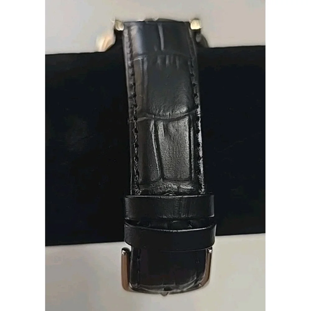 Vintage Disney Mickey Mouse Watch~ewatchfactory~Leather Band~Needs Battery